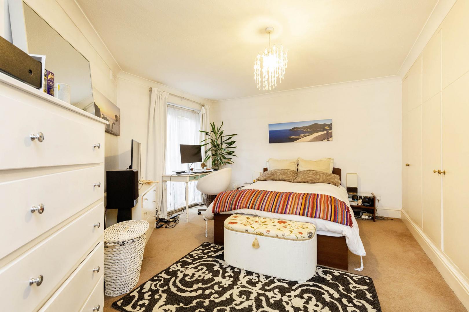 Arranged over two floors and overlooking the Regents Canal  Baring Street, Shoreditch Park